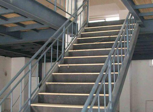 鋼結(jié)構(gòu)加層設(shè)計(jì)及施工